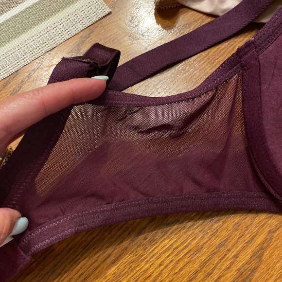 Paramour 2 pack. Beige underwire, lightly lined racerback & wine iridesc… - Picture 14 of 15